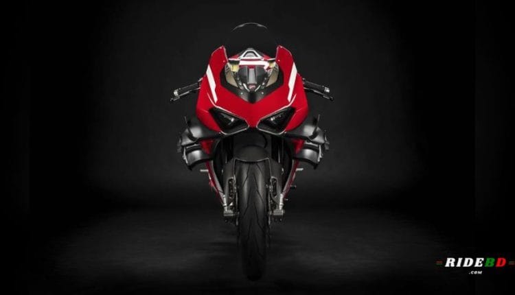 Ducati Superleggera V4 2024 Front look