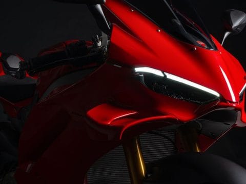 Ducati Panigale v4 Front Looks