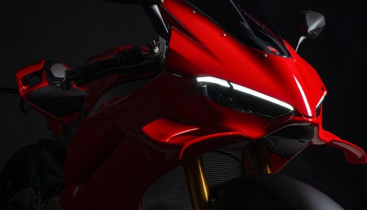 Ducati Panigale v4 Front Looks